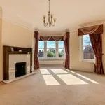 Rent 3 bedroom flat in St Albans