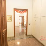 Rent 3 bedroom apartment of 80 m² in Genoa