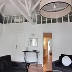 Appartement de 1076 m² avec 3 chambre(s) en location à Paris