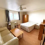 Rent 2 bedroom apartment in Portsmouth