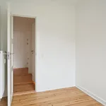 Rent 3 bedroom apartment of 87 m² in Vanløse