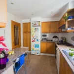 Rent a room of 140 m² in valencia