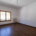 Affitto 5 camera appartamento di 182 m² in Vicenza