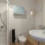 Rent 1 bedroom apartment of 40 m² in Florence