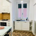 Rent 4 bedroom apartment in Bologna