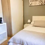 Rent a room of 190 m² in alcala_de_henares