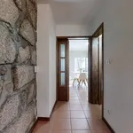 Rent 2 bedroom house of 85 m² in Porto