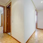 Rent a room of 150 m² in madrid