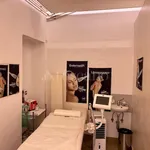 Affitto 7 camera appartamento di 210 m² in Roma