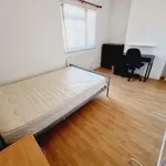 Rent 2 bedroom house in West Midlands