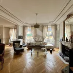 Appartement de 129 m² avec 5 chambre(s) en location à paris 16e arrondissement