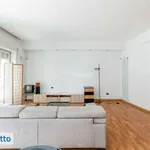 Affitto 5 camera appartamento di 148 m² in Milan