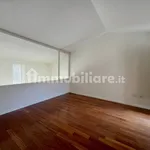 Affitto 4 camera appartamento di 141 m² in Ancona