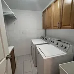 Appartement de 1076 m² avec 2 chambre(s) en location à Richmond Hill (Oak Ridges Lake Wilcox)