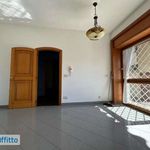 Rent 3 bedroom apartment of 80 m² in Naples