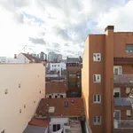 Rent a room of 83 m² in madrid