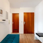 Miete 3 Schlafzimmer wohnung von 75 m² in Stuttgart