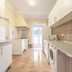 Rent 5 bedroom apartment of 13 m² in Lisbon