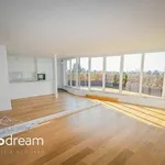 Huur 3 slaapkamer appartement in Uccle