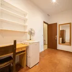 Rent a room of 100 m² in madrid