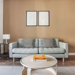 Rent 2 bedroom apartment of 56 m² in Lisbon