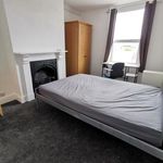 Rent 5 bedroom flat in Wales