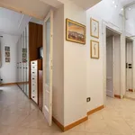 Rent 1 bedroom apartment of 70 m² in milan