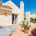 Rent 5 bedroom house of 985 m² in Marbella