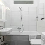 Rent 1 bedroom apartment of 32 m² in Berlin