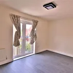 Rent 3 bedroom flat in South West England