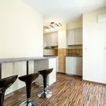 Rent 4 bedroom apartment of 72 m² in Poznan