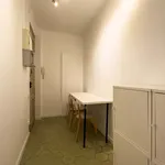 Rent a room of 13 m² in Barcelona