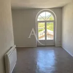 Appartement de 97 m² avec 4 chambre(s) en location à Olargues