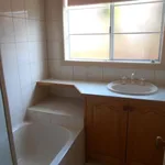 Rent 3 bedroom house in Glen Waverley