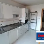 Alquilo 3 dormitorio apartamento de 90 m² en Oviedo