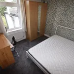 Rent 3 bedroom house in East Midlands