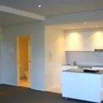 Rent 4 bedroom apartment in City