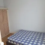 Rent 4 bedroom house in Portsmouth