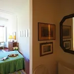 Rent 1 bedroom apartment of 100 m² in florence