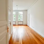 Rent 2 bedroom apartment of 227 m² in Wien