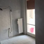 Affitto 4 camera appartamento di 120 m² in Taranto