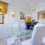 Rent 4 bedroom apartment of 180 m² in Roma