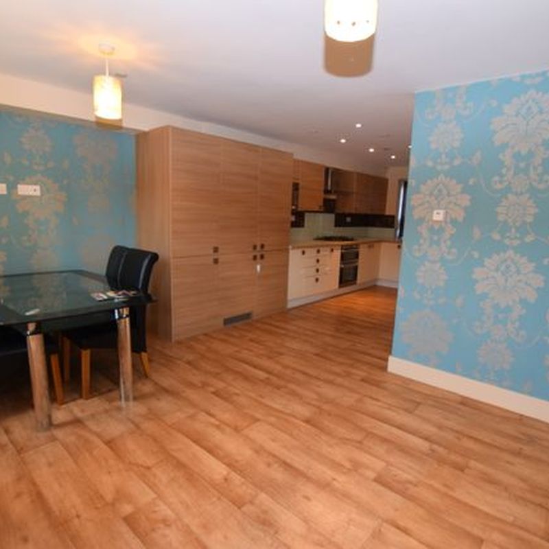Town house to rent in Riverside Place, Colchester CO1