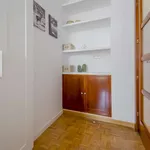 Rent a room of 149 m² in madrid