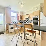 Rent 4 bedroom house in Yorkshire And The Humber