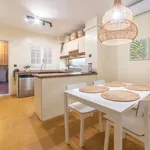 Rent a room of 220 m² in barcelona