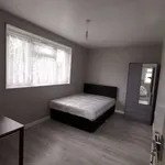 Rent 3 bedroom flat in West Midlands