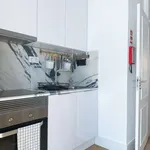 Rent 2 bedroom apartment of 60 m² in lisbon