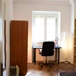 Rent a room in lisbon