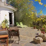 Rent 1 bedroom house of 2000 m² in Granada